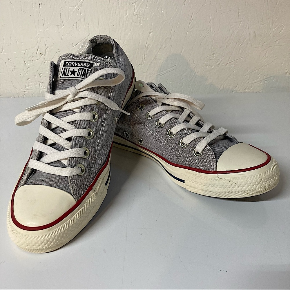 Converse Chuck Taylor All Star Men’s size 6 Gray Women’s Size 8 sneakers 159541F